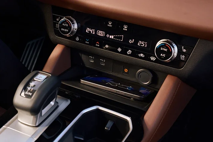 The Outlander’s Wireless Phone Charger