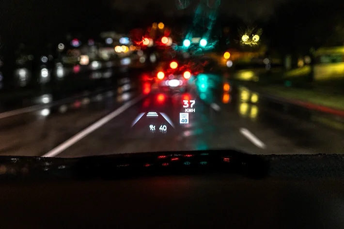 Full-colour, transparent Head-up Display 