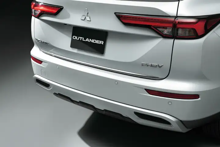 2023 Outlander PHEV Accessories | Mitsubishi Motors Canada