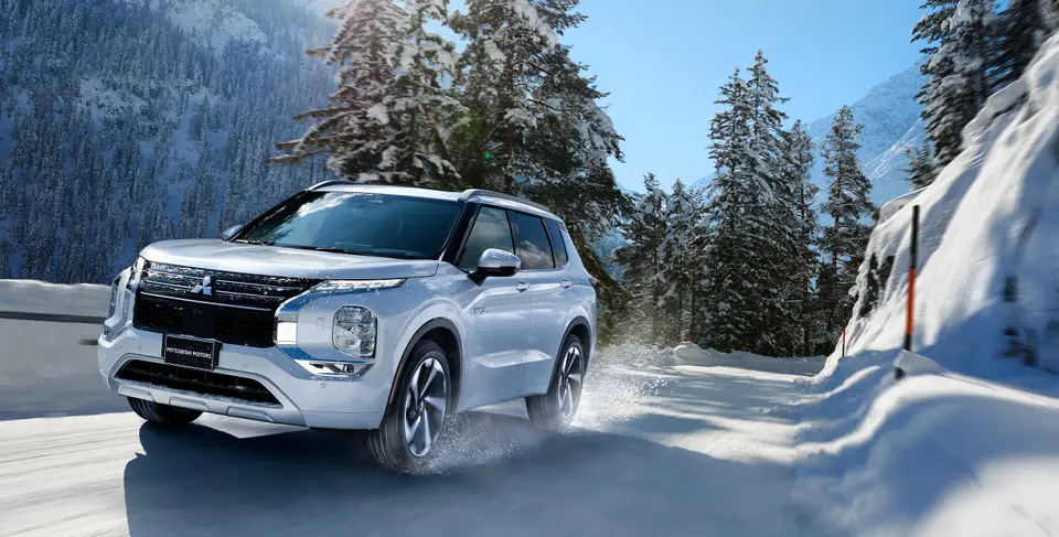 2025 Outlander PHEV – Electric SUV | Mitsubishi Motors Canada