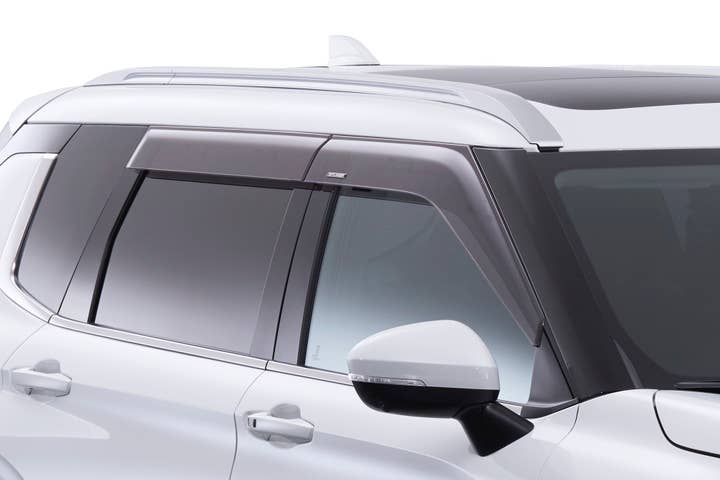 2024 Outlander Accessories | Mitsubishi Motors Canada