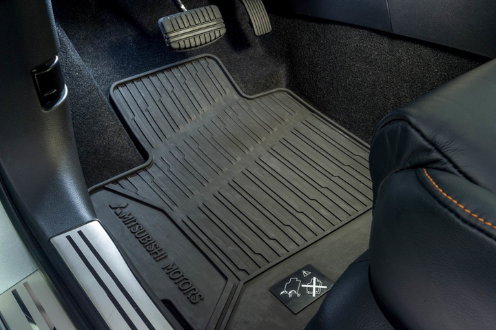 Mitsubishi logo 2025 floor mats