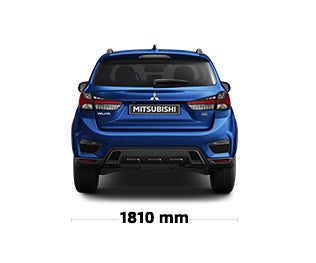 Vue arrière d’un Mitsubishi RVR 2024 couleur bleu, illustrant les spécifications et les dimensions.